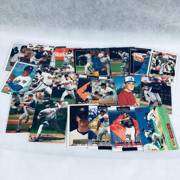 Baseball Cards Lot - 111 Cards in Total - Various Years - Has some Rookie Cards - Picture 5 of 6